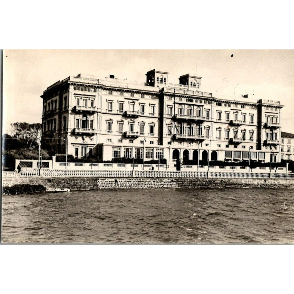 Palazzo Hotel Livorno Leghorn Tuscany Black & White Photograph Exterior Snapshot